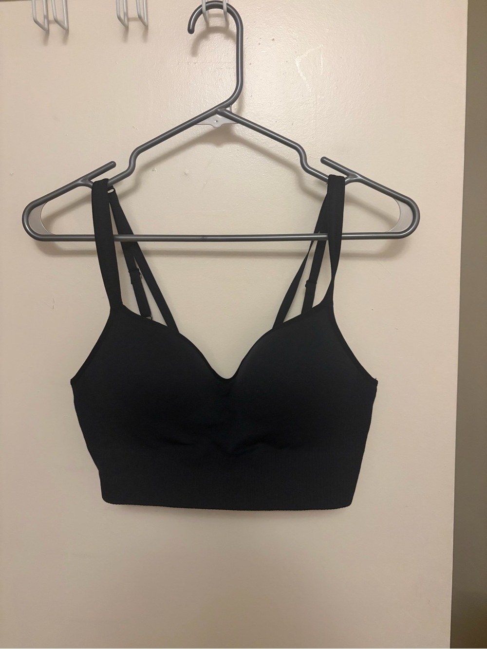 Victoria’s Secret Black Seamless Sports Bralette with Double Straps - Tags On